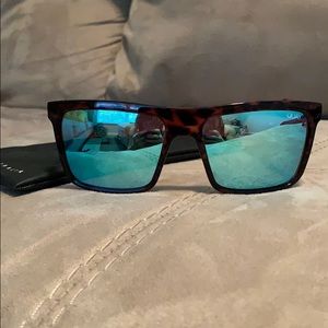 Women’s sunglasses